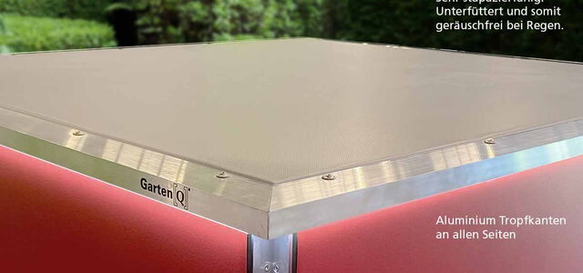 Flachdach mit UV-beständiger Folie, Aluminium-Tropfkanten, geräuschfrei bei Regen. Garten-Q.de.