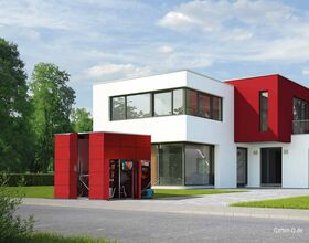 Modernes zweistöckiges Haus mit rot-weißer Fassade und rotem Gartenschuppen, umgeben von Grün.